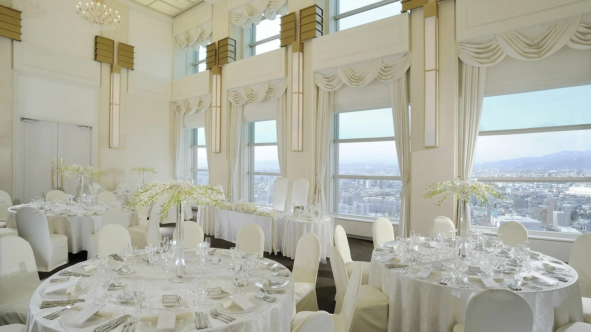 Hotel Emisia Саппоро