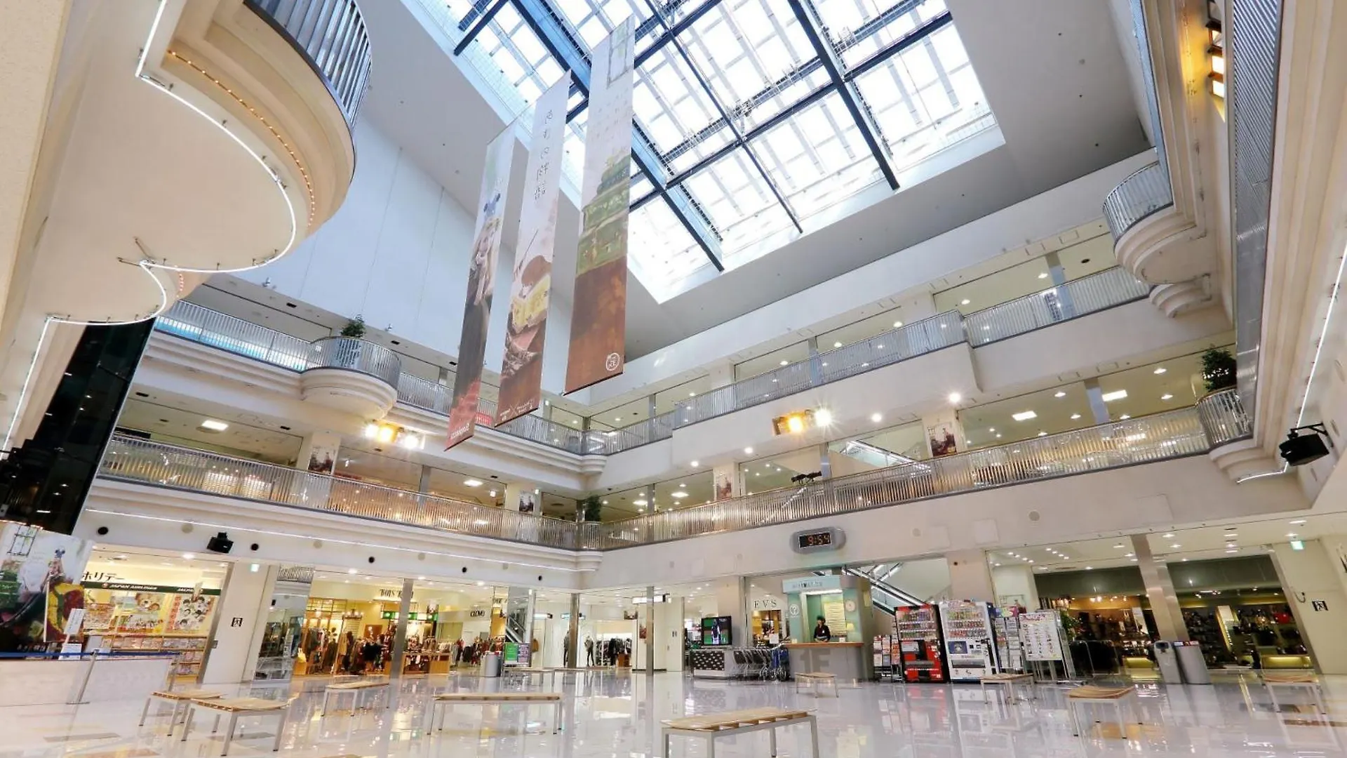 Hotel Emisia Sapporo 5*,